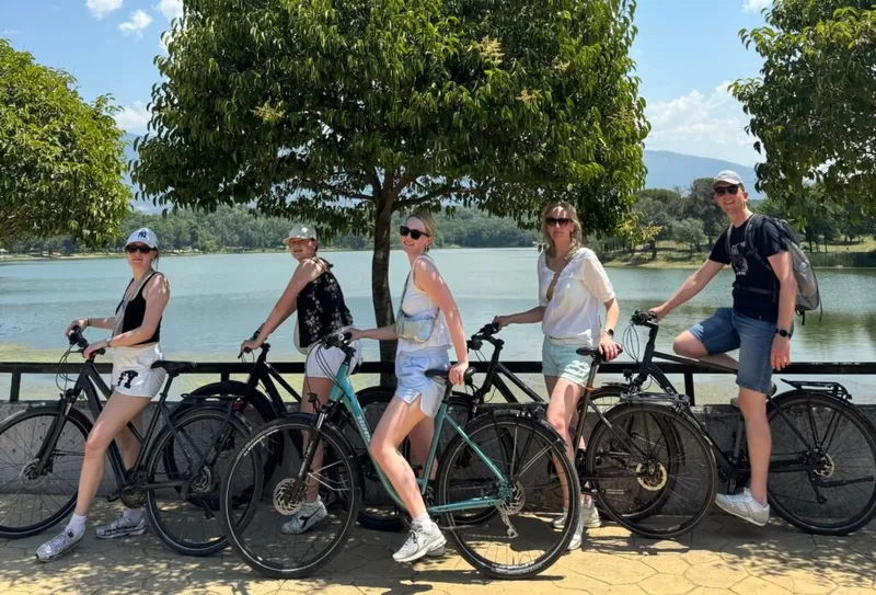 Baja Bikes in Tirana? Daarom Kiezen Nederlandse Reizigers Voor Onze Fietstour
